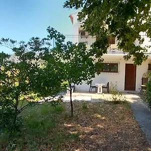 https://joli-3p-collines-nicoises.fr-provencehotel.com
